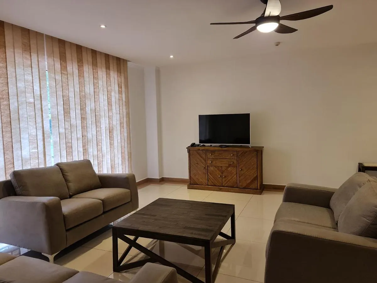 Royale Suites By Arc Royal Luxury Apts Anse Royale Apartmán